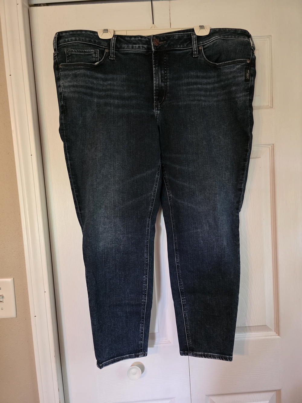 Silver Jeans Dark Blue Ankle Crop Jeans